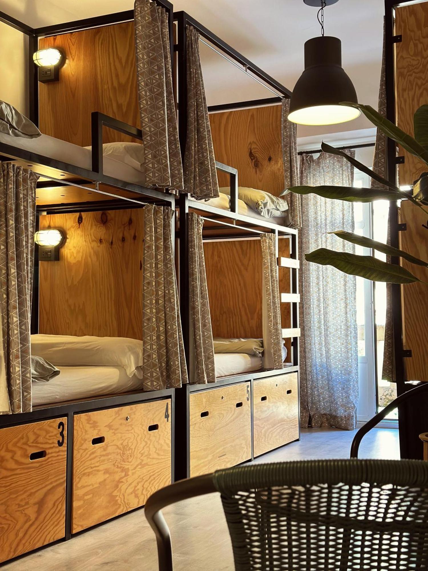 Hostel Surfing Etxea - Surf San Sebastián