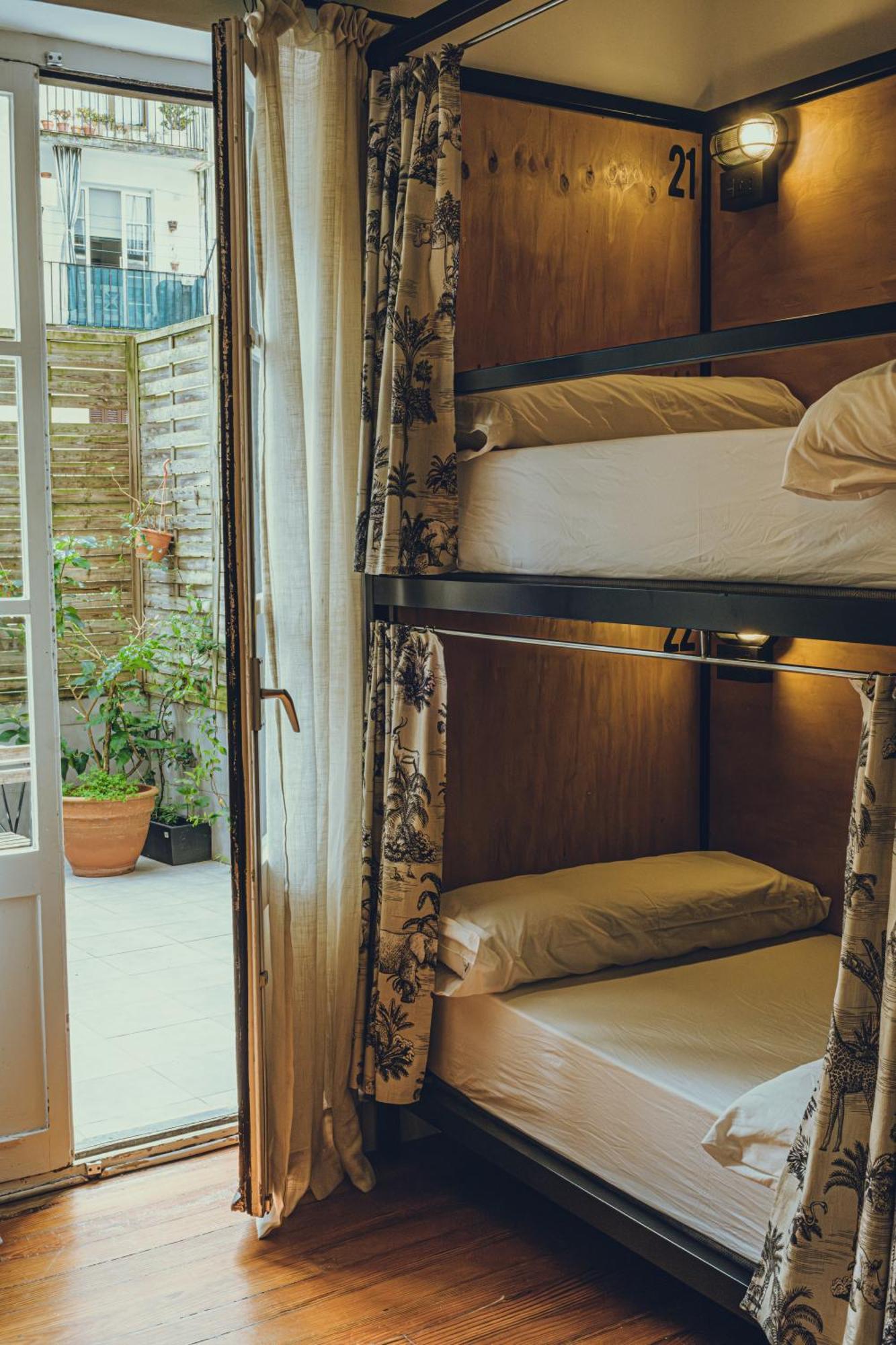 Surfing Etxea - Surf Hostel *