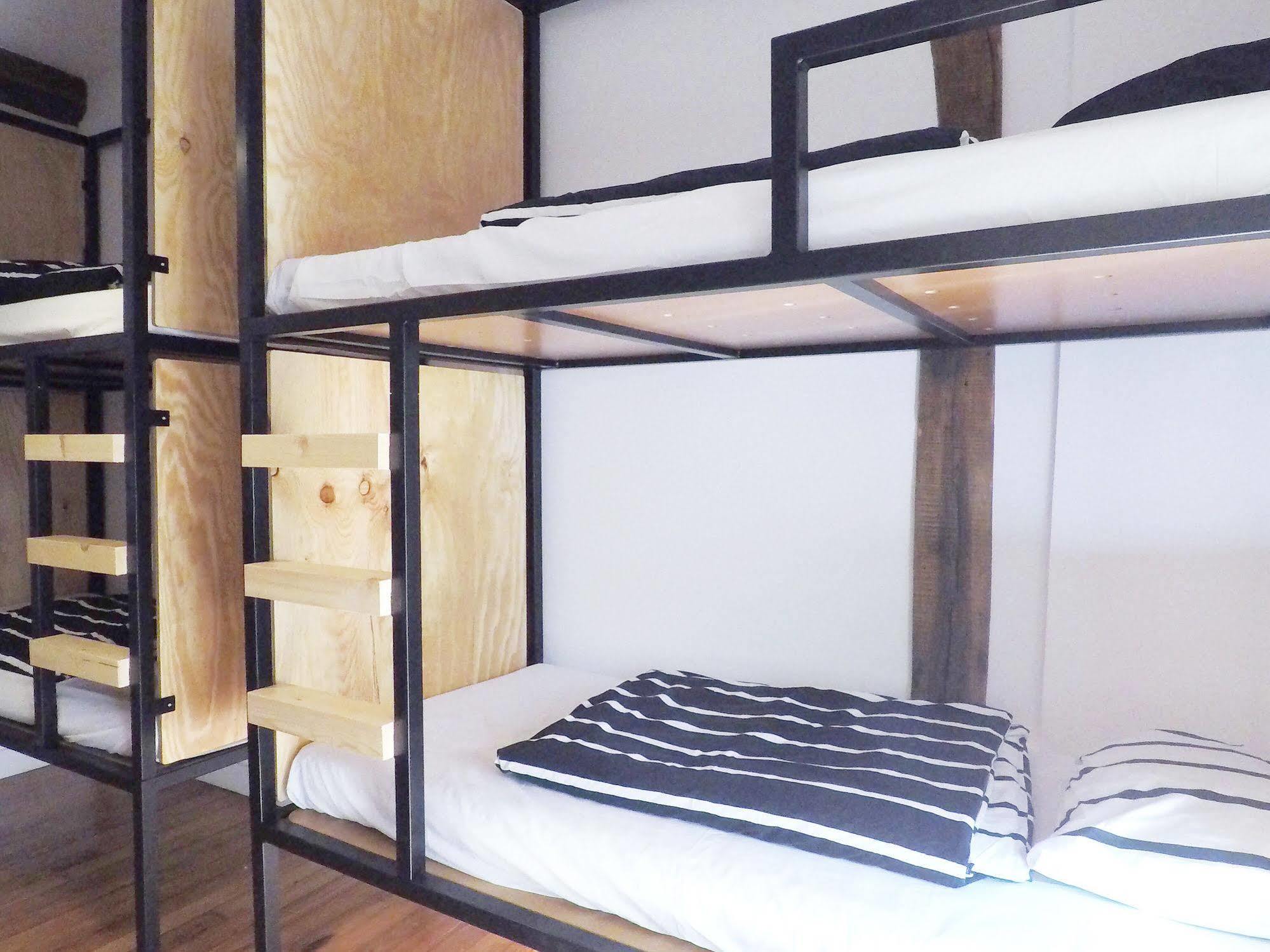 Surfing Etxea - Surf Hostel *